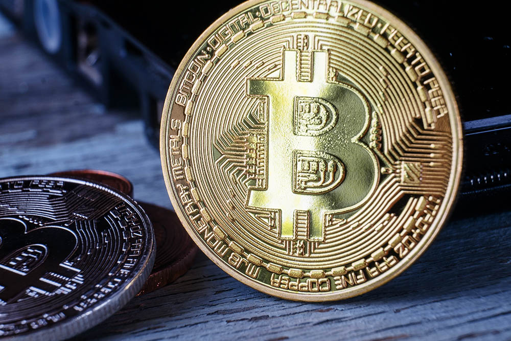 Gana Dinero y Descubre el Futuro Financiero con Bitcoin